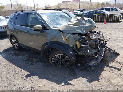 JF2SKAUC4MH****** 2021 Subaru Forester