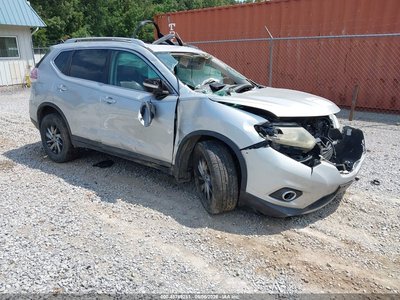 5N1AT2MV9FC****** 2015 Nissan Rogue