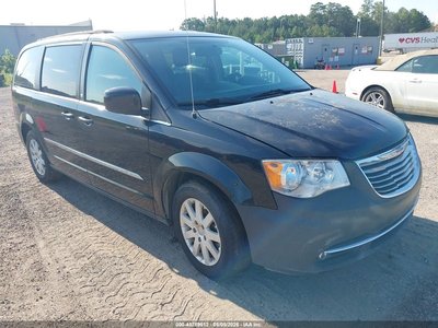 2C4RC1BG2GR****** 2016 Chrysler Town & Country