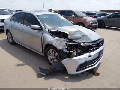 3VWLA7AJ5FM****** 2015 Volkswagen Jetta