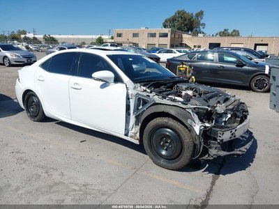 2017 Lexus IS