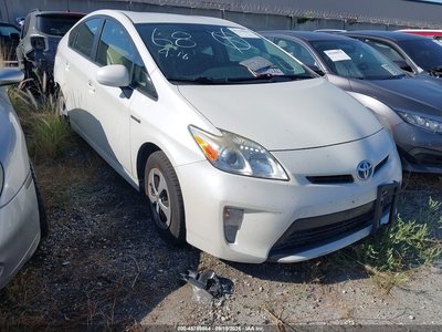JTDKN3DU6F1****** 2015 Toyota Prius