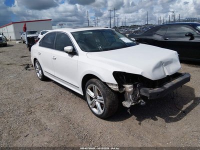 1VWCN7A38DC****** 2013 Volkswagen Passat
