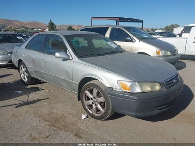 2000 Toyota Camry