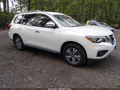 2017 Nissan Pathfinder