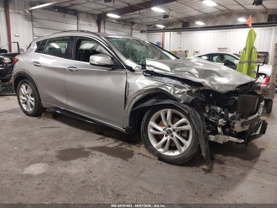 SJKCH5CP5JA****** 2018 Infiniti QX30