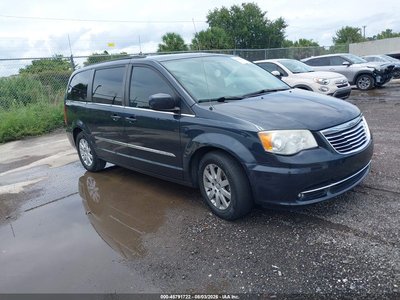 2014 Chrysler Town & Country
