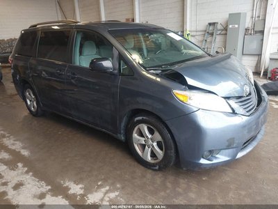 5TDKK3DC6FS****** 2015 Toyota Sienna
