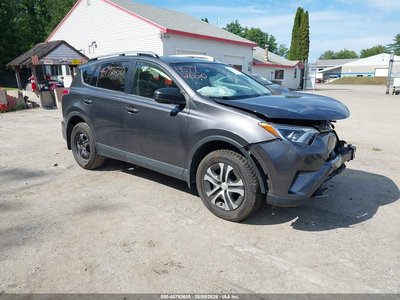JTMBFREV6HJ****** 2017 Toyota RAV4