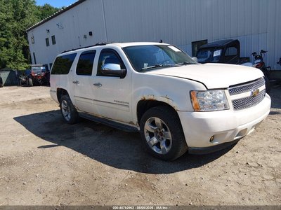 1GNSKKE38BR****** 2011 Chevrolet Suburban