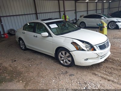 1HGCP36898A****** 2008 Honda Accord