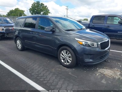 KNDMB5C11G6****** 2016 Kia Sedona