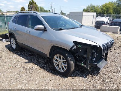 1C4PJMCB7GW****** 2016 Jeep Cherokee