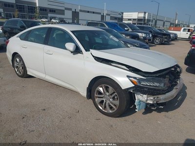 1HGCV1F16JA****** 2018 Honda Accord