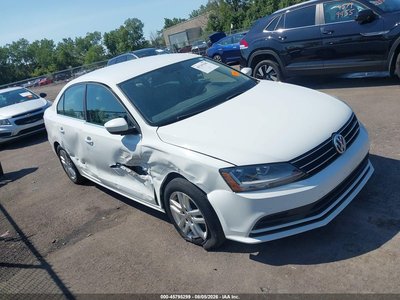 3VW2B7AJ9HM****** 2017 Volkswagen Jetta