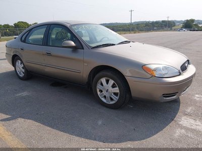 2005 Ford Taurus