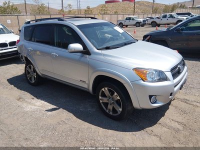 JTMRF4DV9B5****** 2011 Toyota RAV4