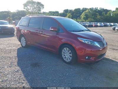 5TDYK3DC9FS****** 2015 Toyota Sienna
