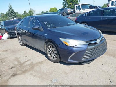 2016 Toyota Camry Hybrid