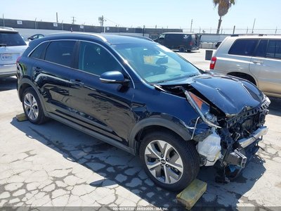 KNDCE3LG8K5****** 2019 Kia Niro