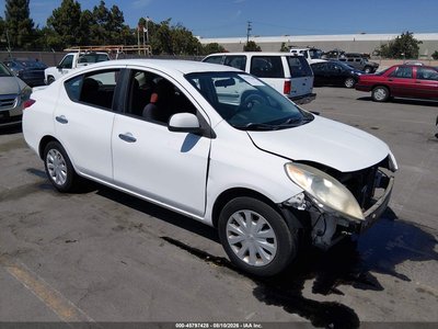 3N1CN7AP3EL****** 2014 Nissan Versa