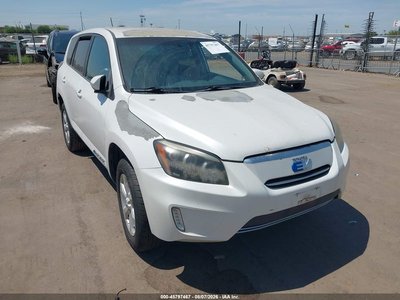 2T3YL4DV1EW****** 2014 Toyota RAV4 EV