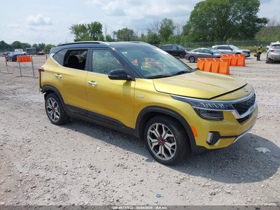 KNDETCA25M7****** 2021 Kia Seltos