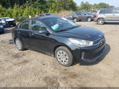 3KPA24AB1JE****** 2018 Kia Rio