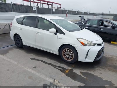 JTDZN3EU2FJ****** 2015 Toyota Prius V