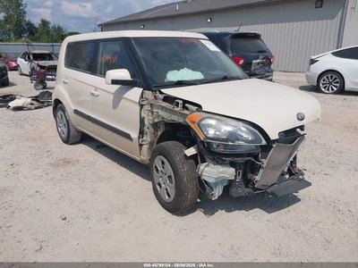 KNDJT2A55D7****** 2013 Kia Soul