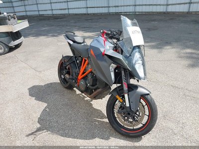 VBKV69404HM****** 2017 KTM Super Duke GT