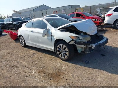 1HGCT1B73DA****** 2013 Honda Accord