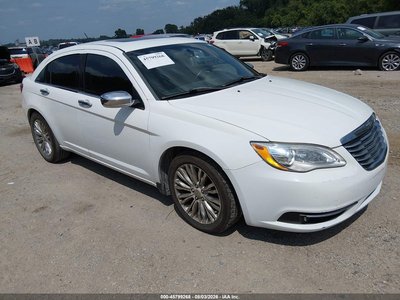 2013 Chrysler 200