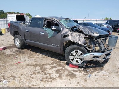 1N6AA1EK6HN****** 2017 Nissan Titan