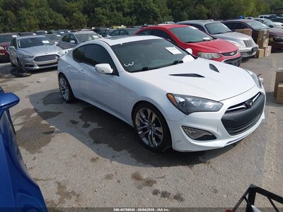 KMHHU6KJ9GU****** 2016 Hyundai Genesis