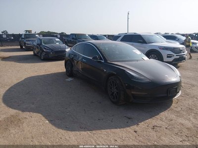 5YJ3E1EB0JF****** 2018 Tesla Model 3