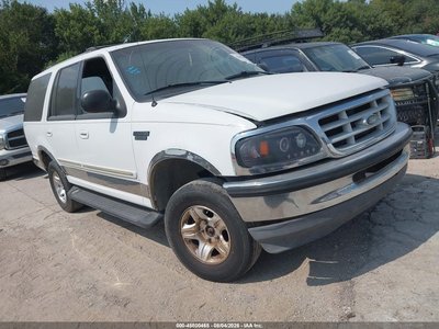 1FMRU1867XL****** 1999 Ford Expedition