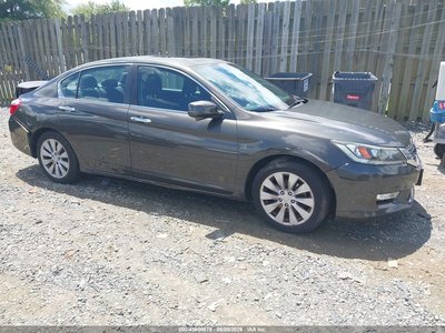 1HGCR2F76FA****** 2015 Honda Accord