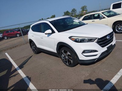 KM8J3CA28G4****** 2016 Hyundai Tucson