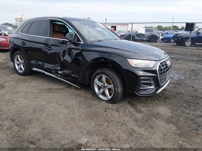 WA1AAAFY9M2****** 2021 Audi Q5