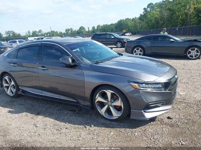 1HGCV1F92JA****** 2018 Honda Accord