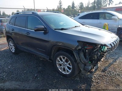1C4PJMCS3HW****** 2017 Jeep Cherokee