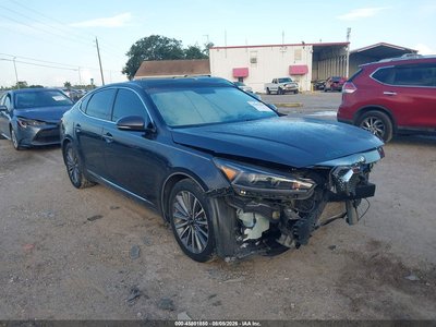 2017 Kia Cadenza