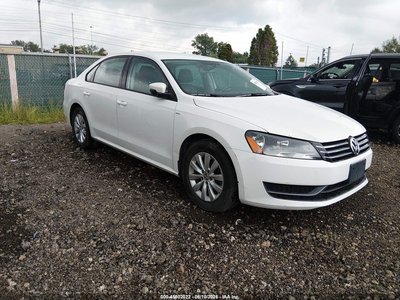 1VWAT7A36FC****** 2015 Volkswagen Passat