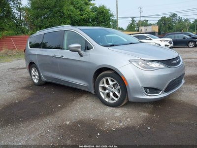 2C4RC1EG9JR****** 2018 Chrysler Pacifica