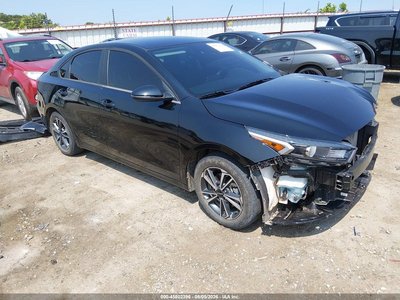 3KPF24AD2RE****** 2024 Kia Forte