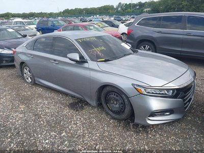 1HGCV1F32JA****** 2018 Honda Accord