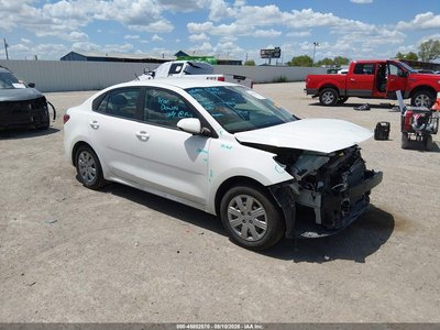 3KPA24AD7NE****** 2022 Kia Rio