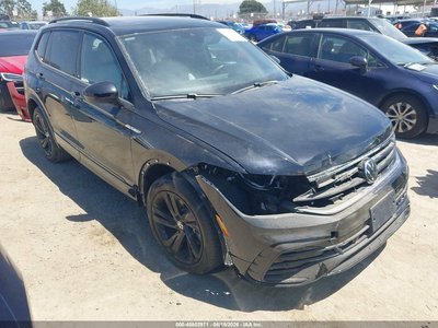 3VVCB7AX1RM****** 2024 Volkswagen Tiguan