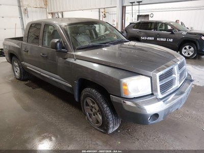 1D7HW58N95S****** 2005 Dodge Dakota